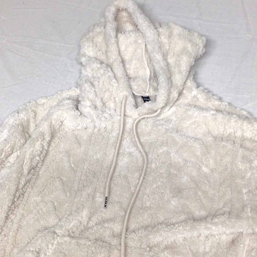 SHEIN Cream Fleece Jacket